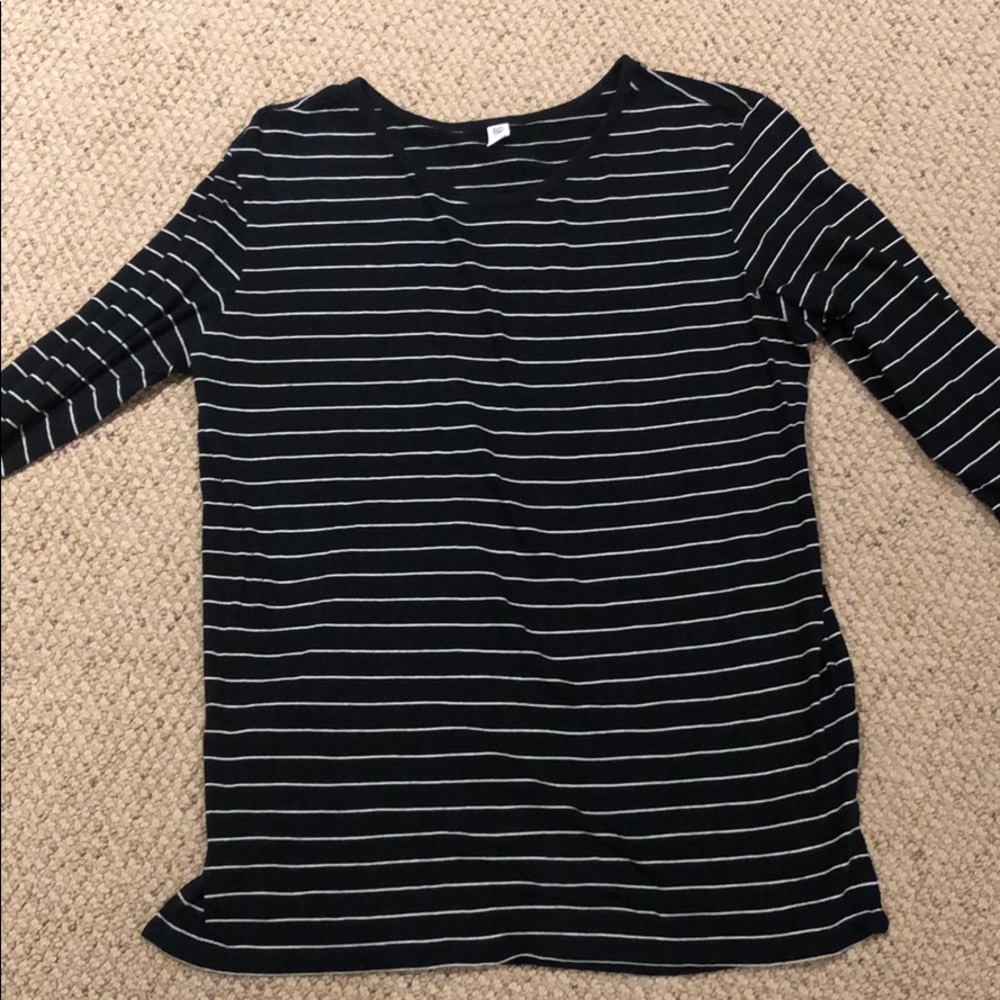 Black and white long sleeve tshirt